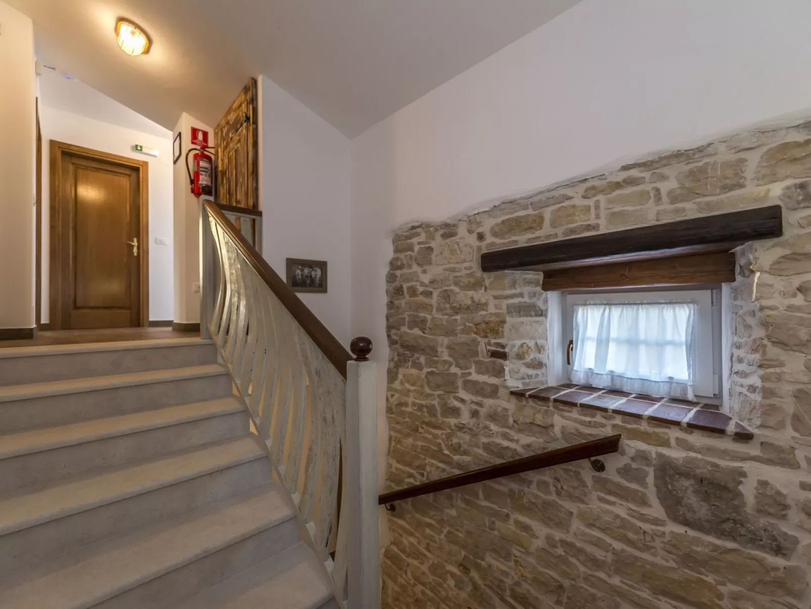 VILLA CON WELLNESS A 1 KM DAL MARE-Drinnen