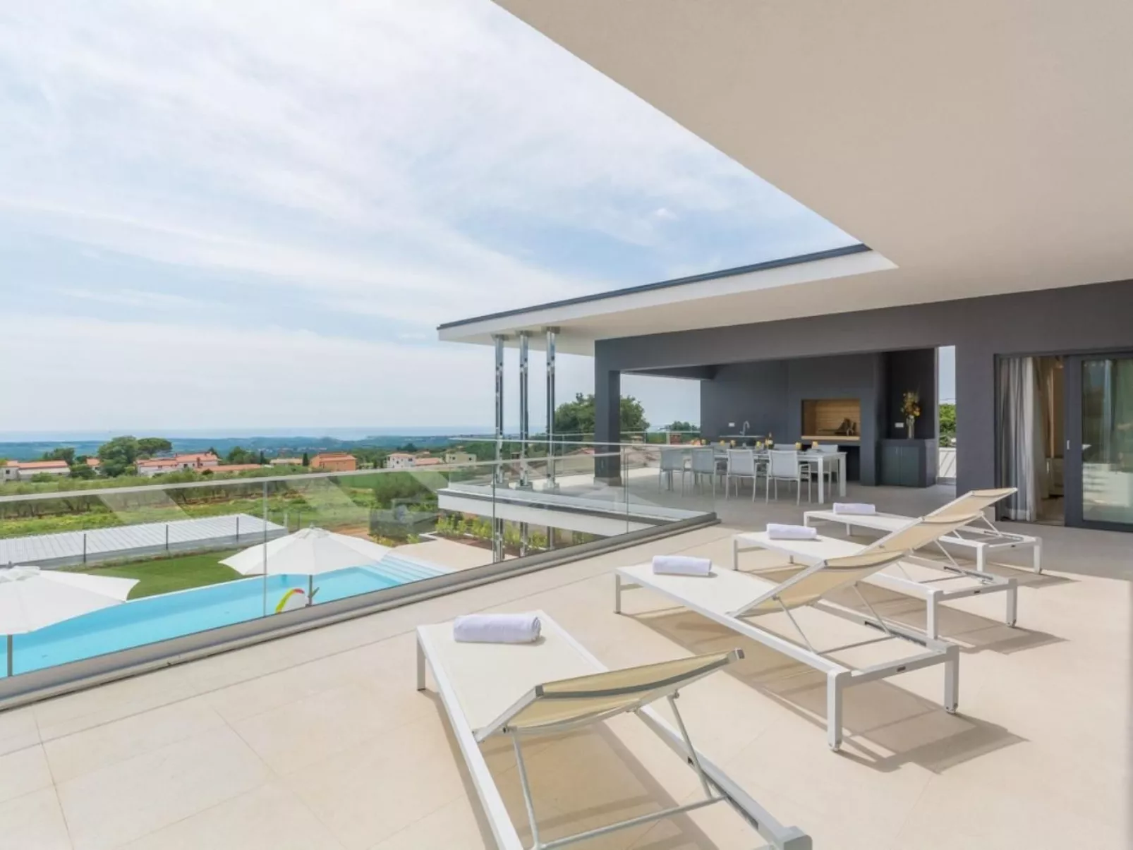 Villa Gabrijela für 10 Personen in Valentići-Outside