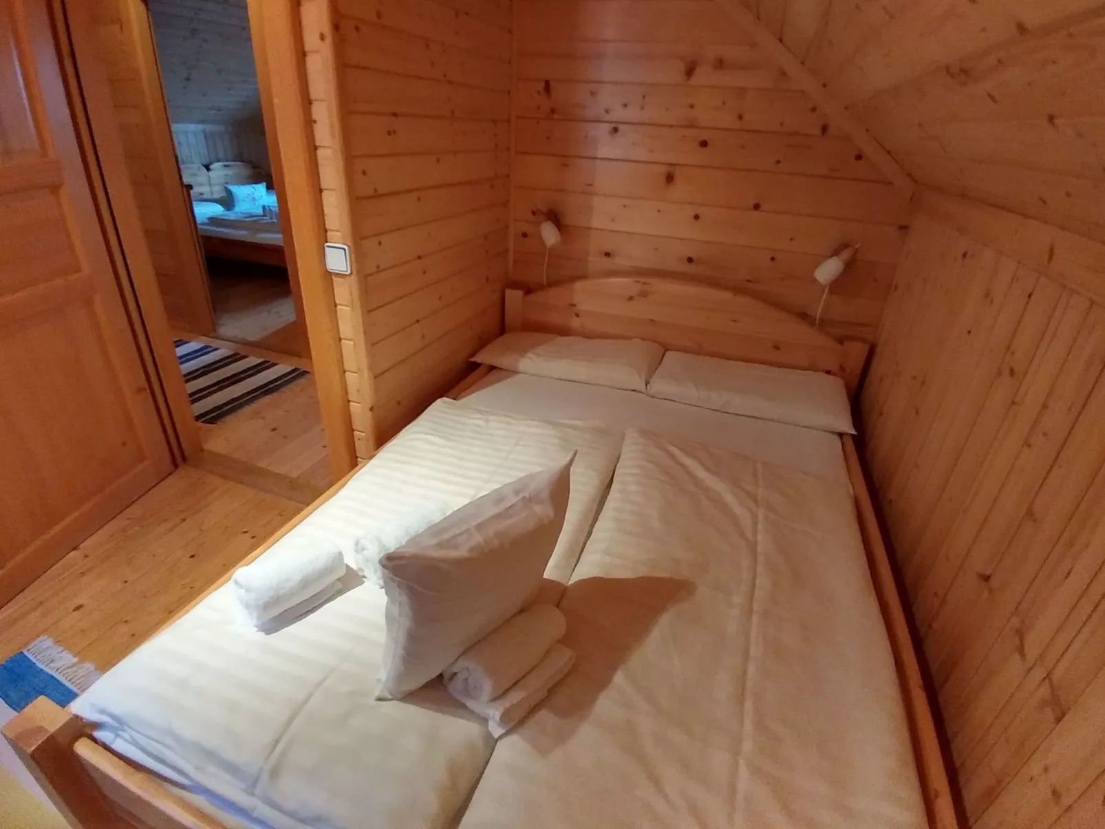 Almchalet Orter in Treffen am Ossiacher See-Drinnen