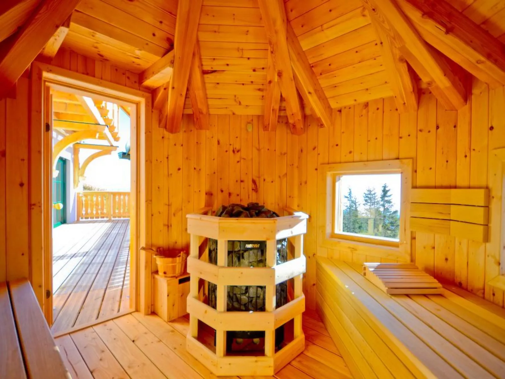 Das Almhaus in Bad St. Leonhard im Lavanttal-Draußen