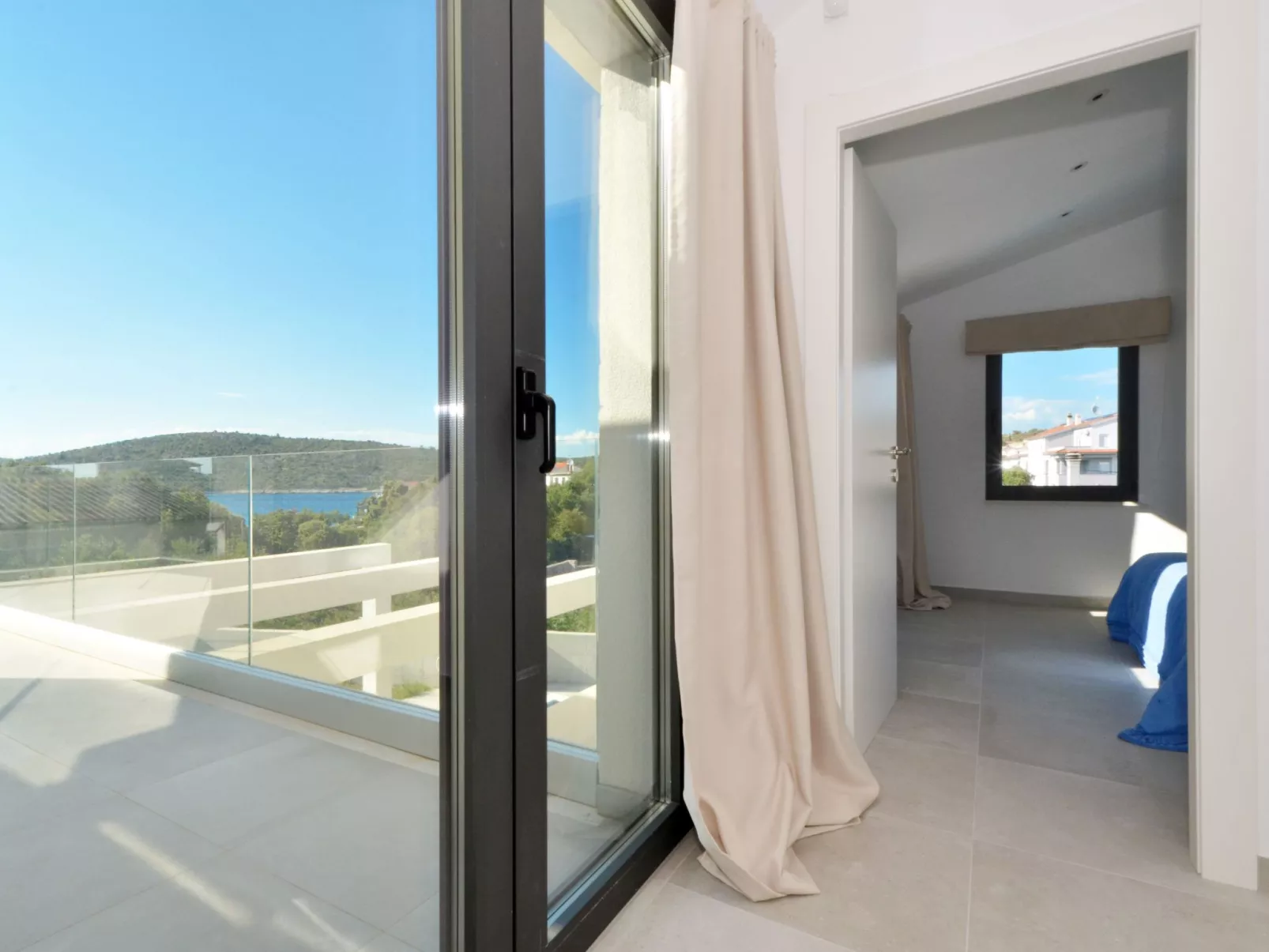 Haus in Dvornica mit privatem Parkplatz-Dehors