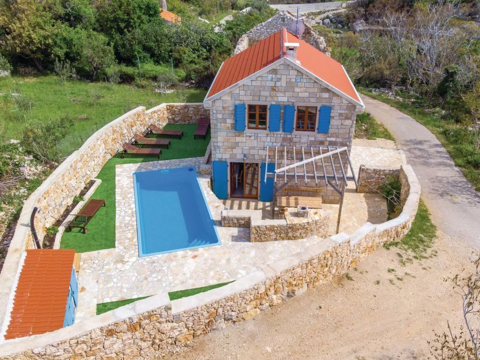 In Novalja mit Privatem Pool-Inside