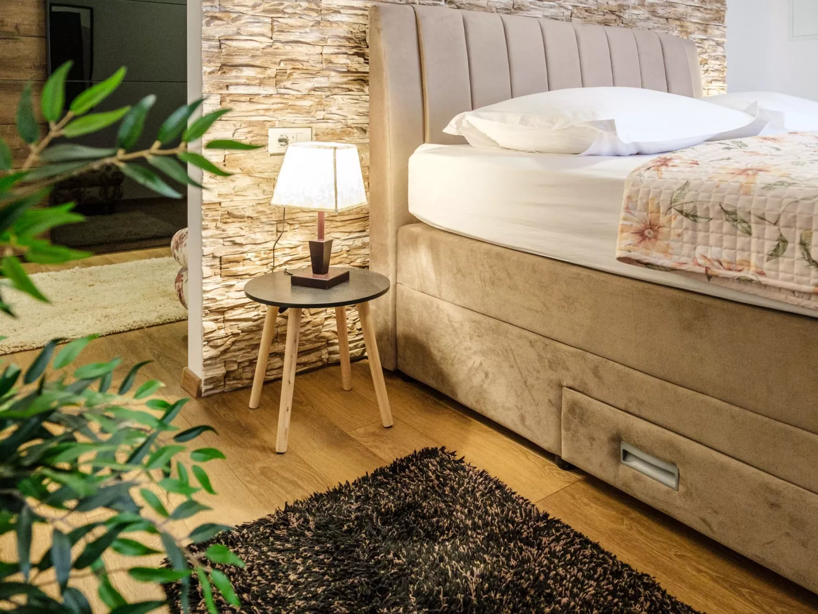 Villa mit vier Schlafzimmern und beheiztem Pool-Drinnen