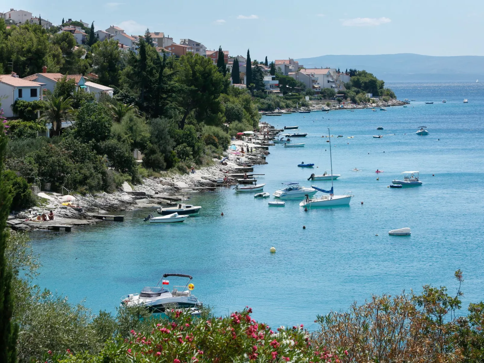 Für 5 Personen ca. 65 m&sup2; in Okrug Gornji, Adriaküste Kroatien (Kroatische-Image-tags.info