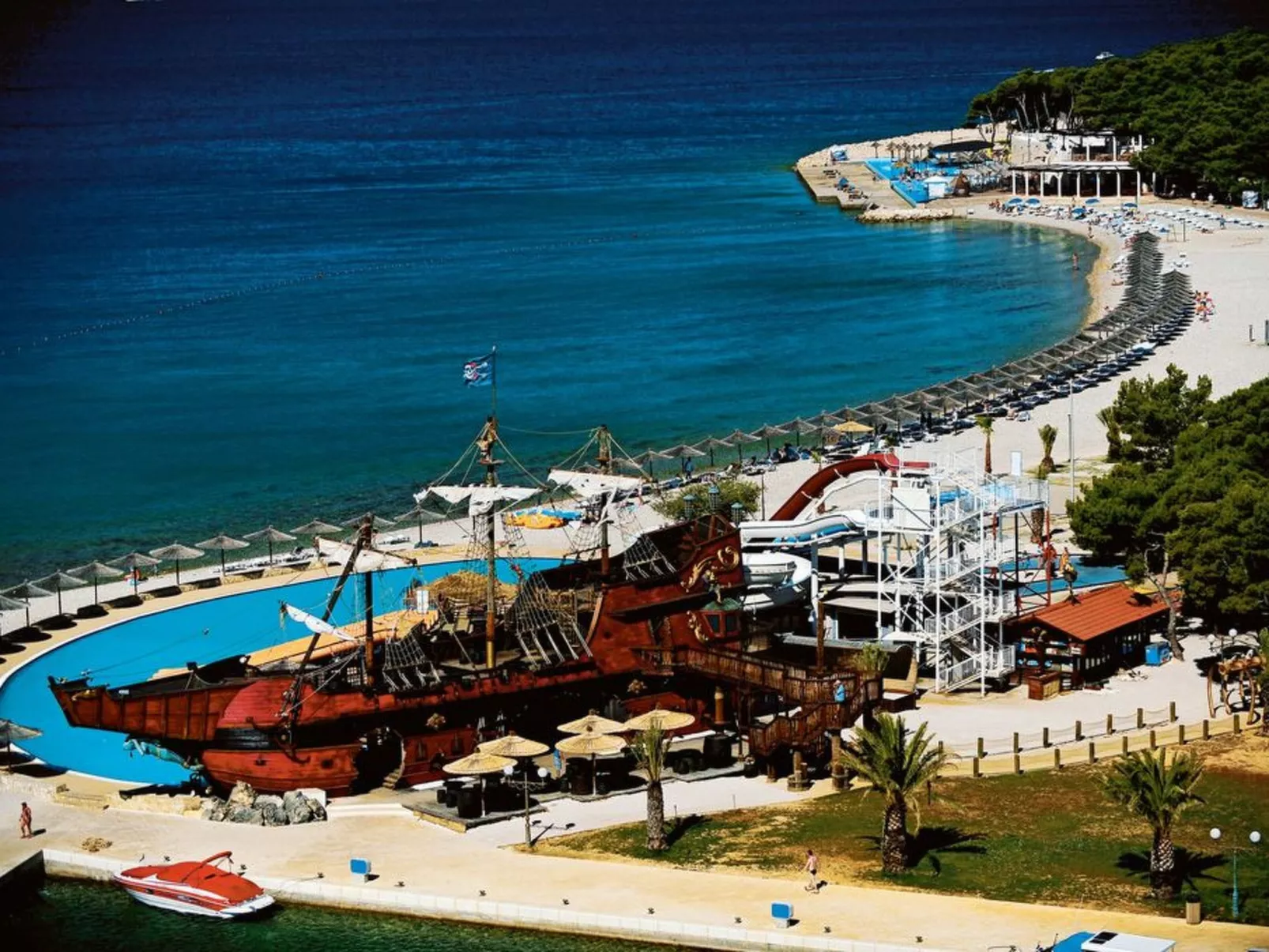Appartement im Dachgeschoss mit Balkon-Draußen
