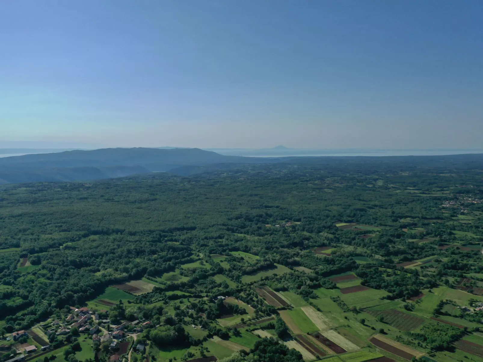 Wunderschönes Ferienhaus in Cere mit Privatem Pool-Draußen