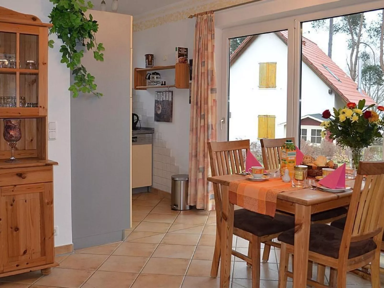 Erdgeschoss-Wohnung-Dedans