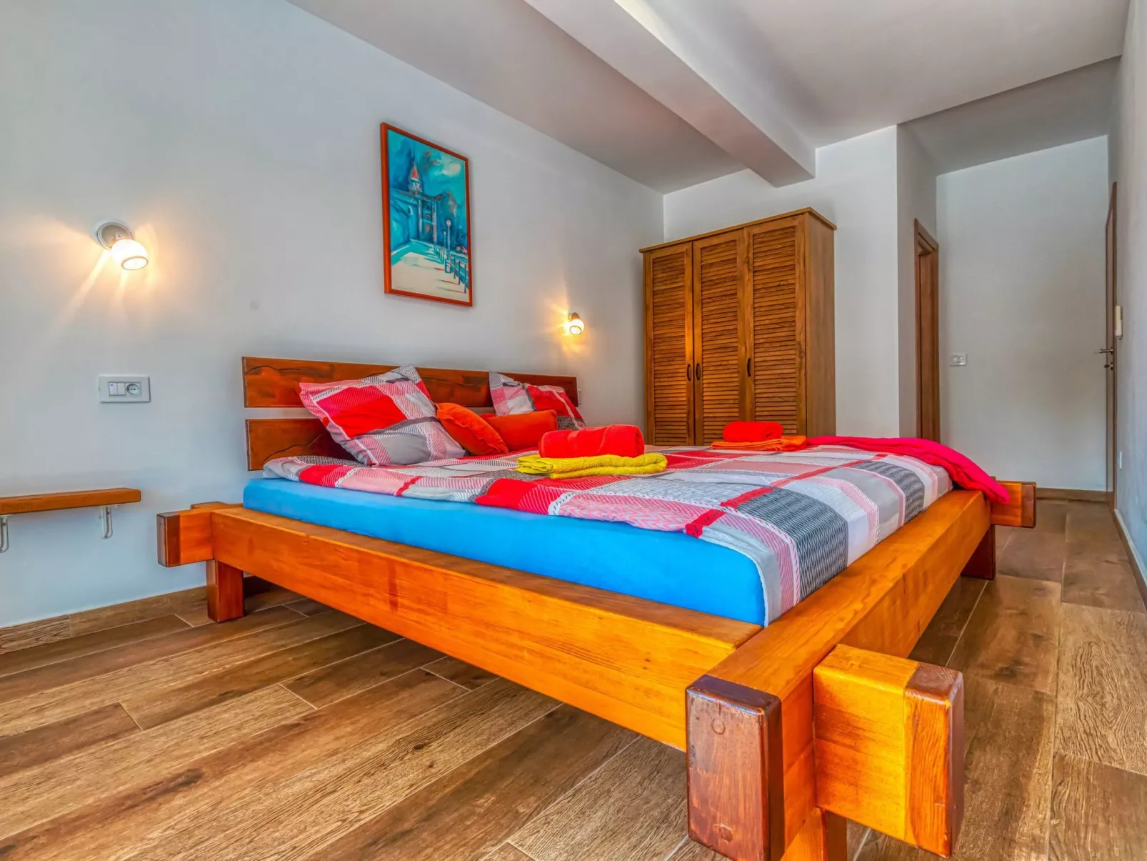 Leon's Holiday Homes-Image-tags.info