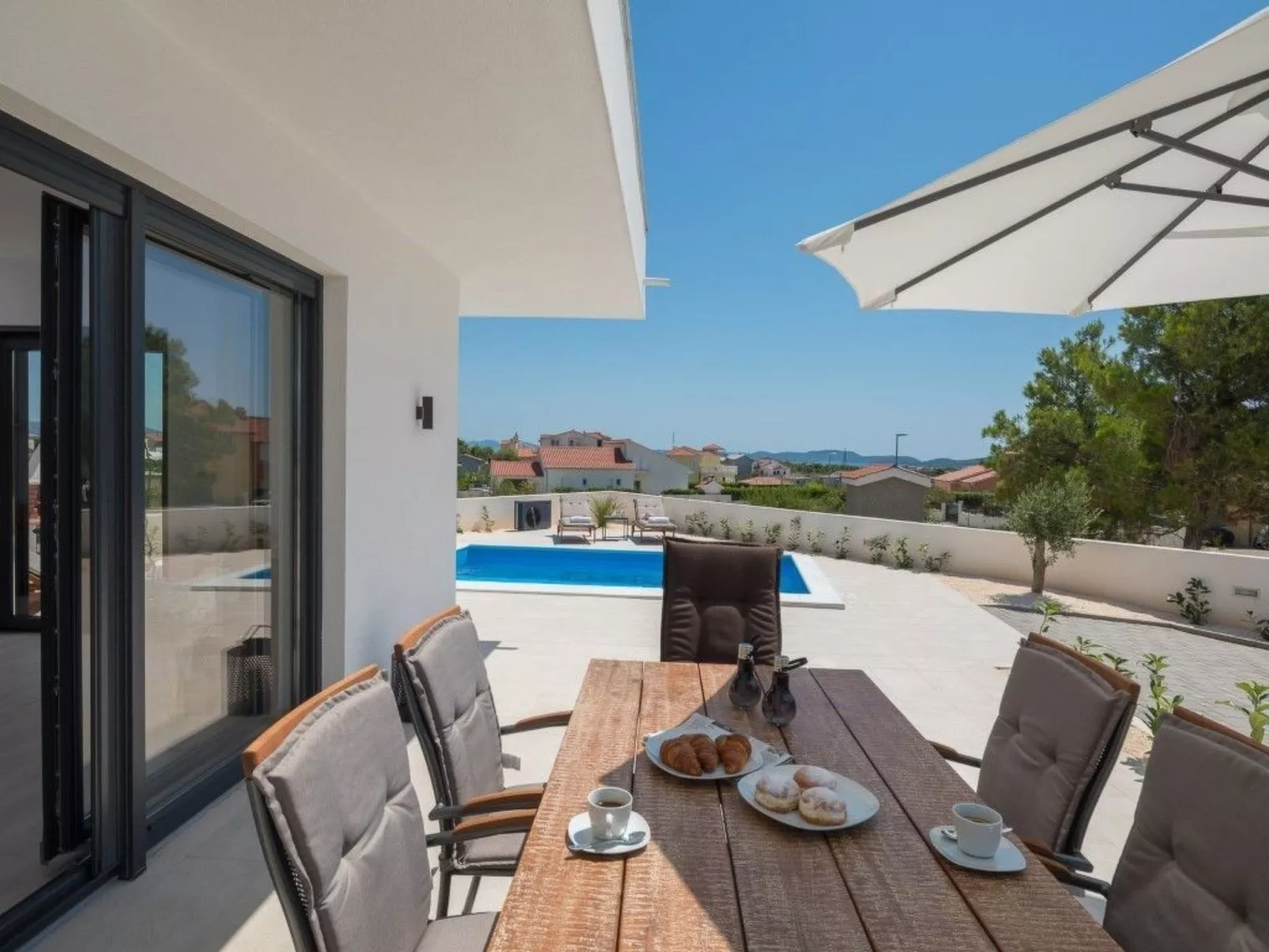 Schöne Villa Bettina in Vodice-Dehors