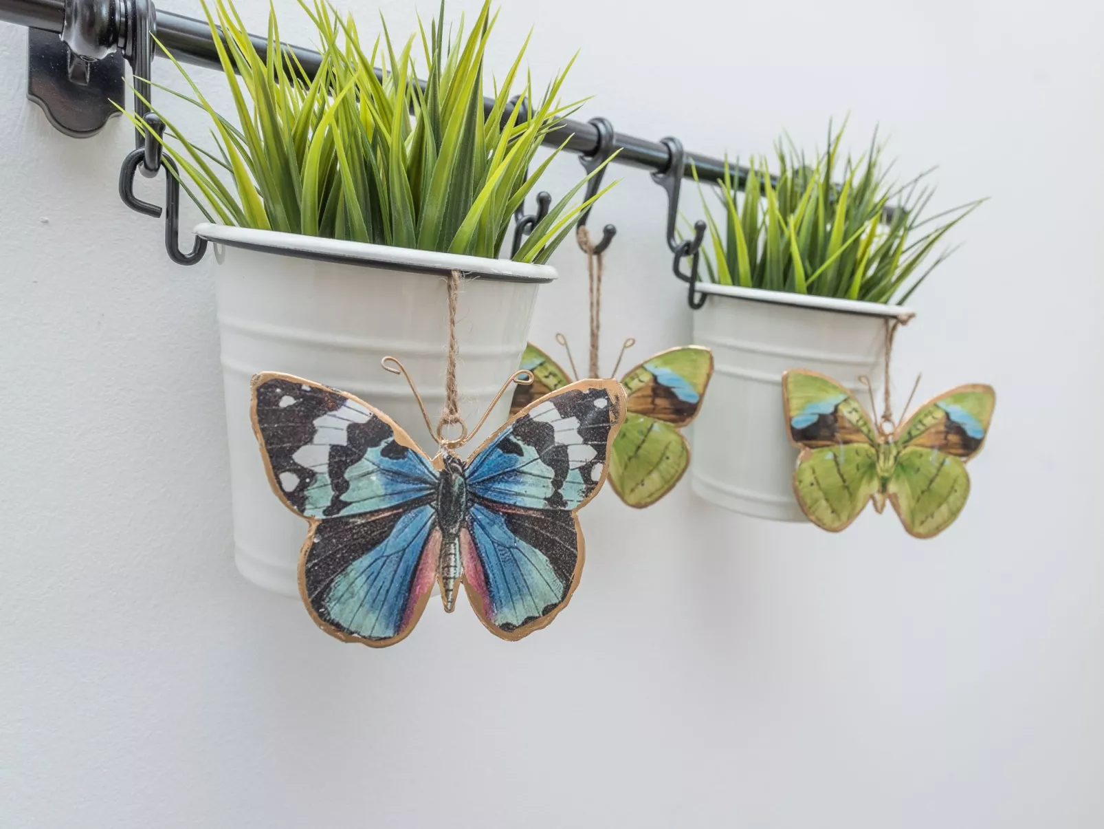 "Ena" mit Blick auf das Wasser-Drinnen