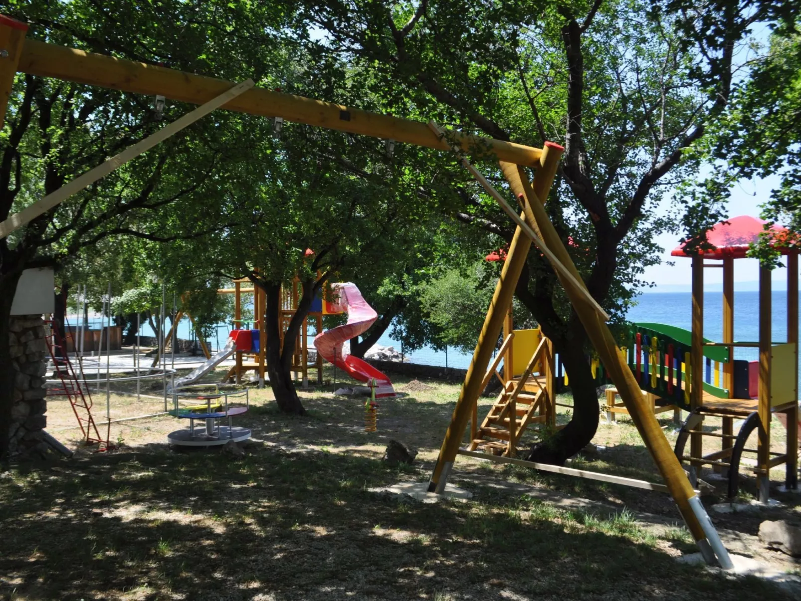 Mobilheim "Queen Campagna" mit gemeinschaftlichem Pool-Outside