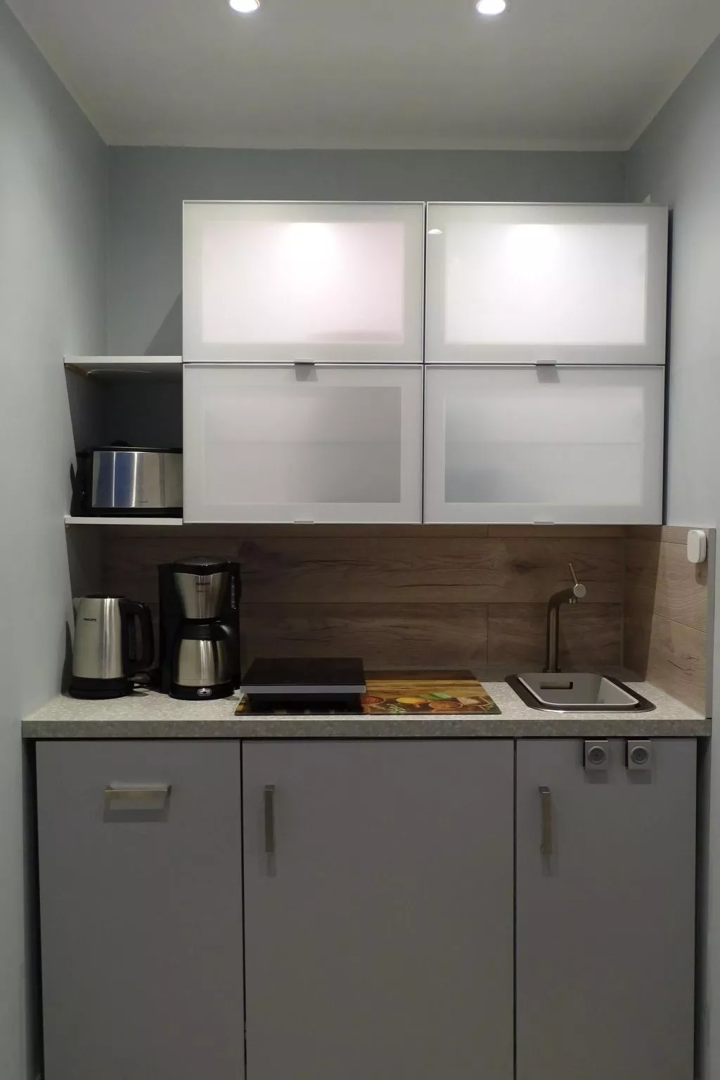 Gemütliches Dachgeschoss-Apartement mit Seeblick und großem Garten am Wasser-Dedans