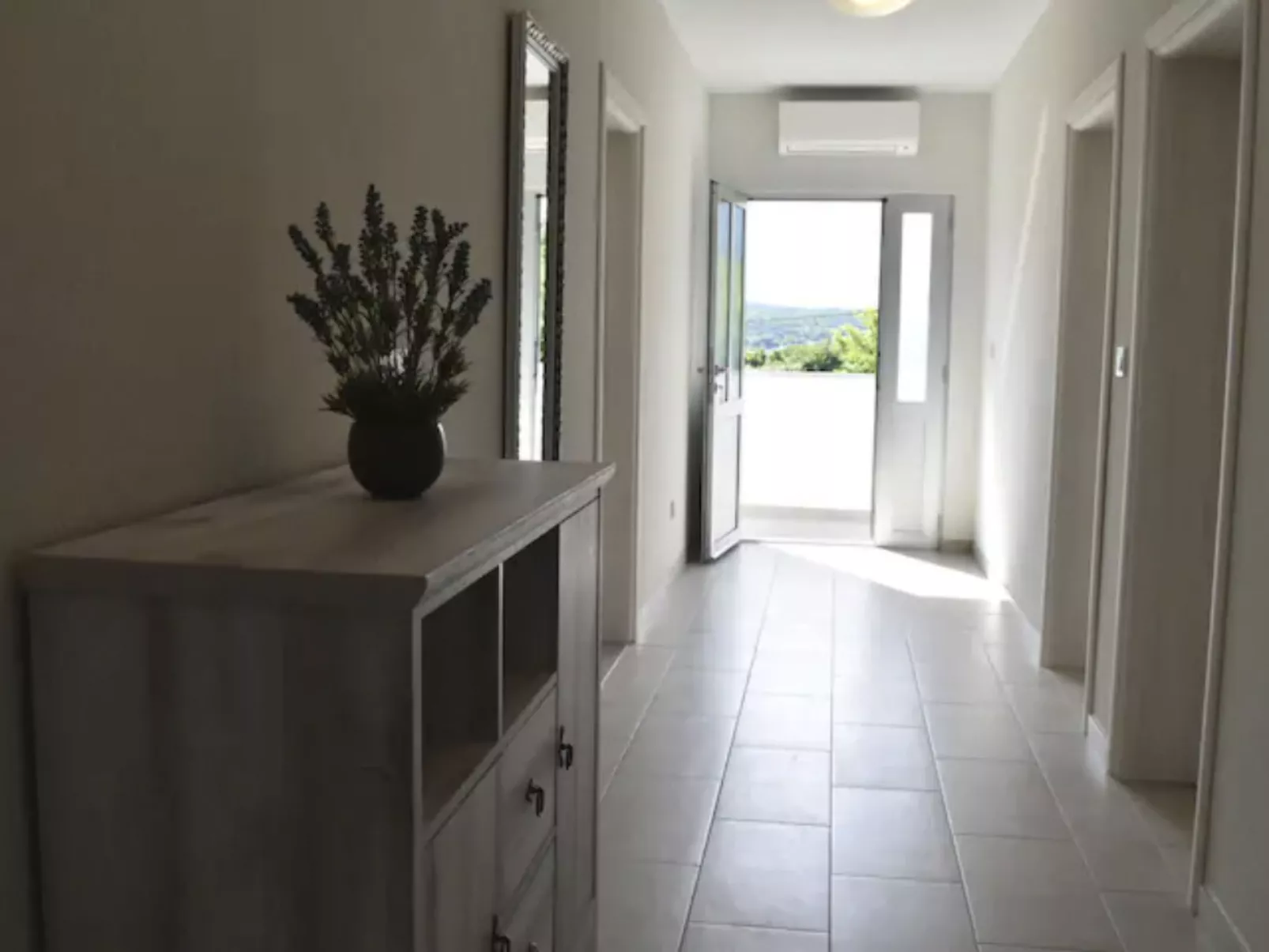 Für 8 Personen ca. 120 m&sup2; in Dubrava, Dalmatien (Gespanschaft Split-Dalmat-Inside