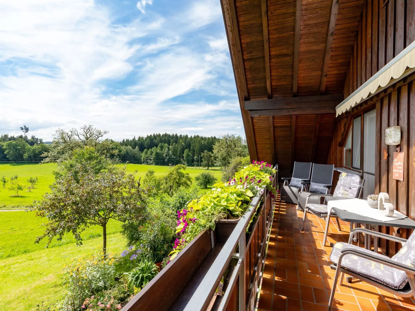 "Säntisblick"-Outside