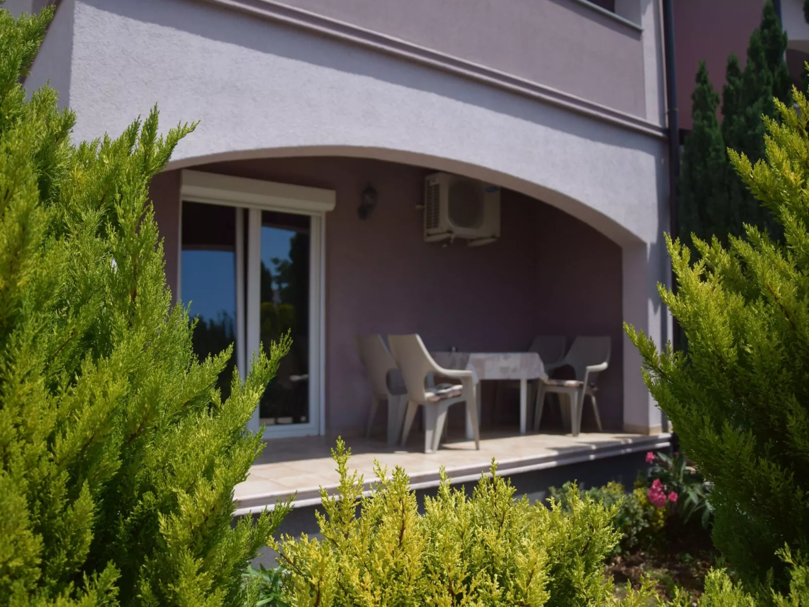 Haus Vukalovic-Outside