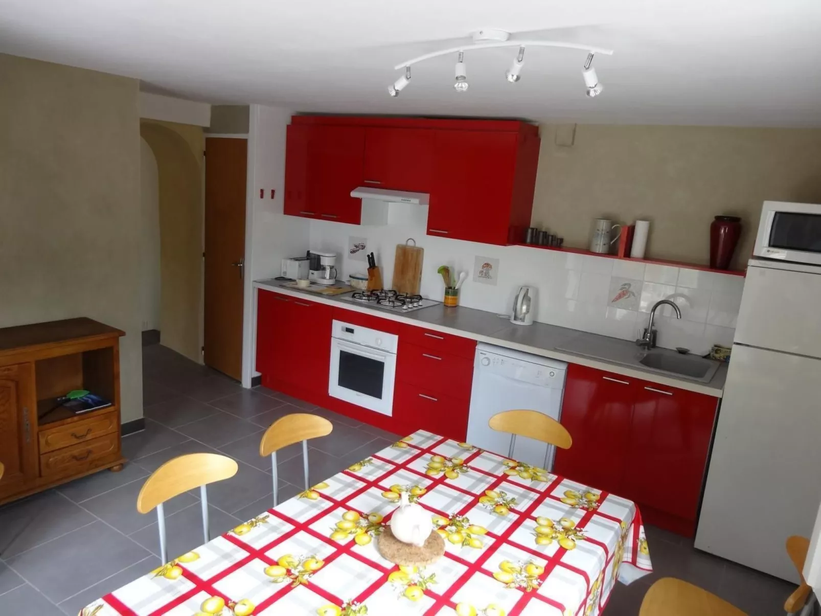 "La Source" mit Pool