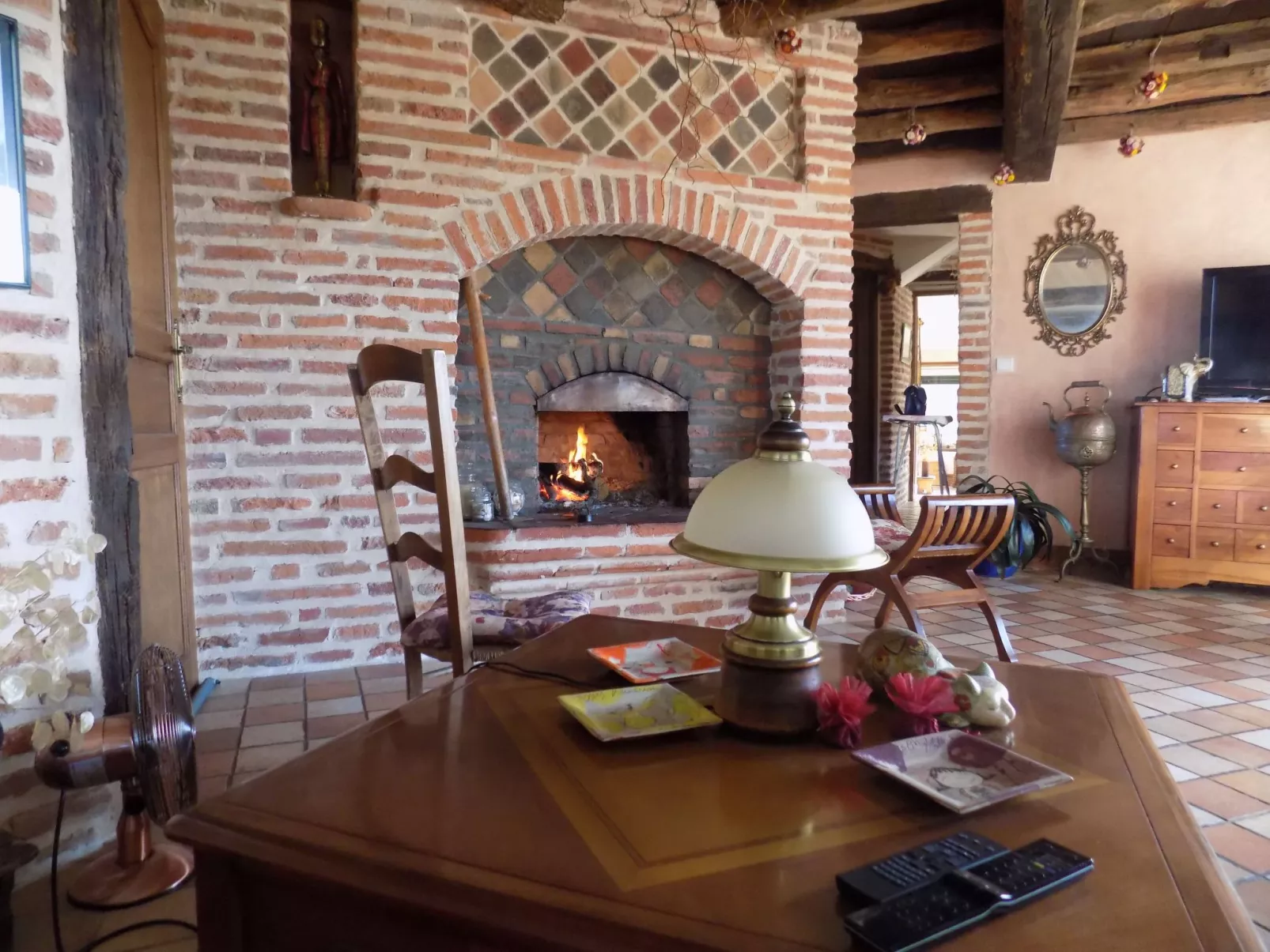 Die Unterkunft für zwei bis sechs Personen, Schwimmbad, Bouleplatz, Spa, Tennis-Drinnen