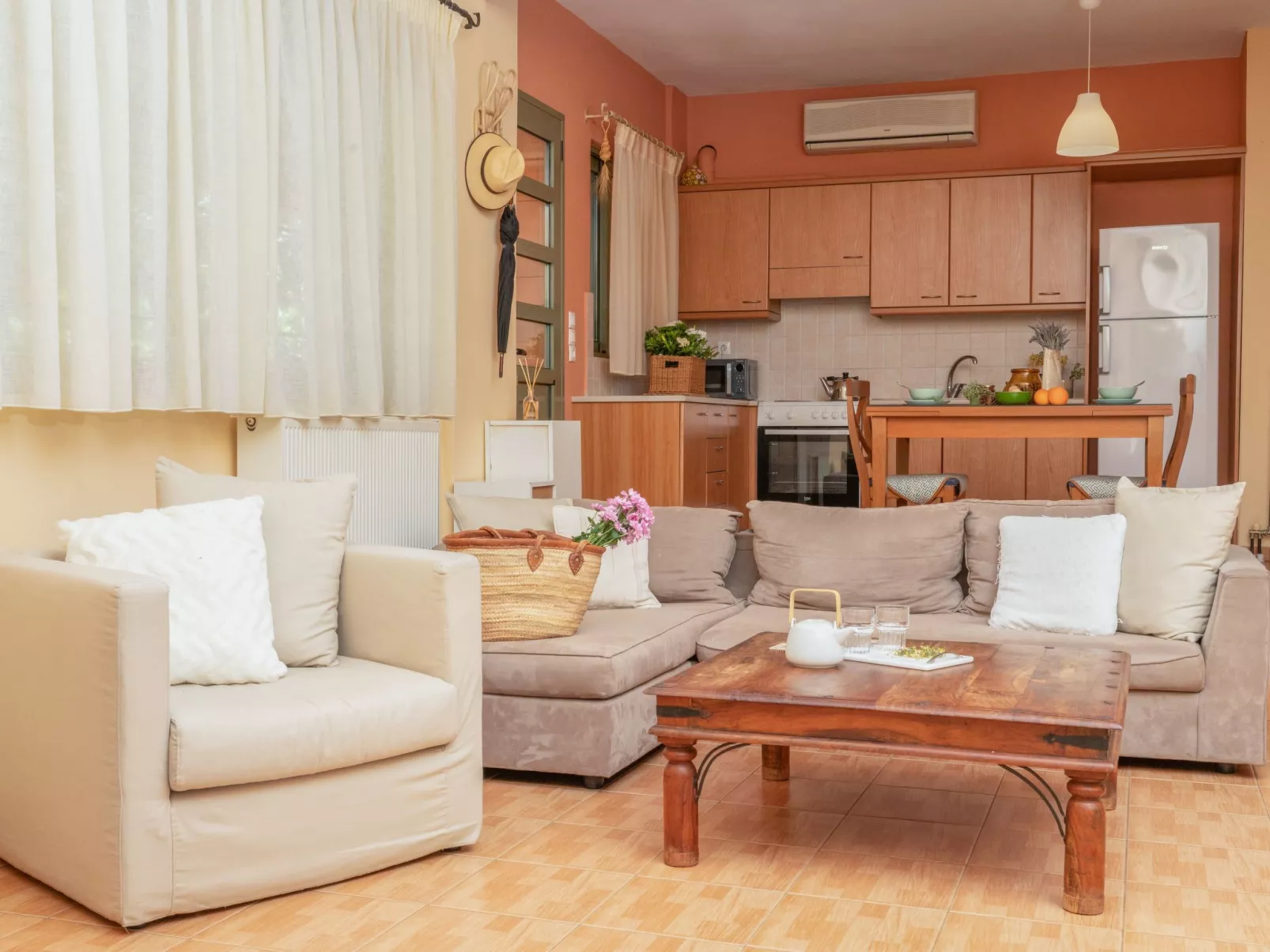 Haus in Nea Tirintha mit privatem Parkplatz-Dedans