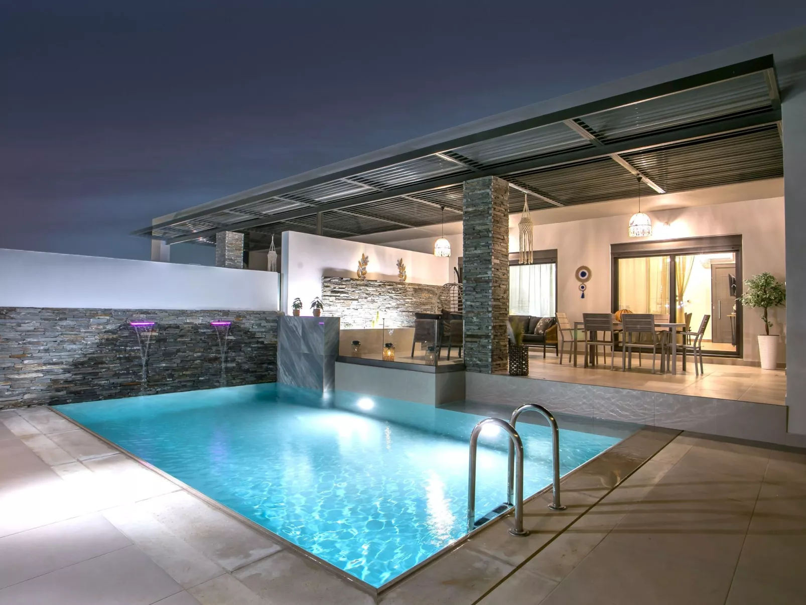 Kiki Luxus-Villa-Draußen