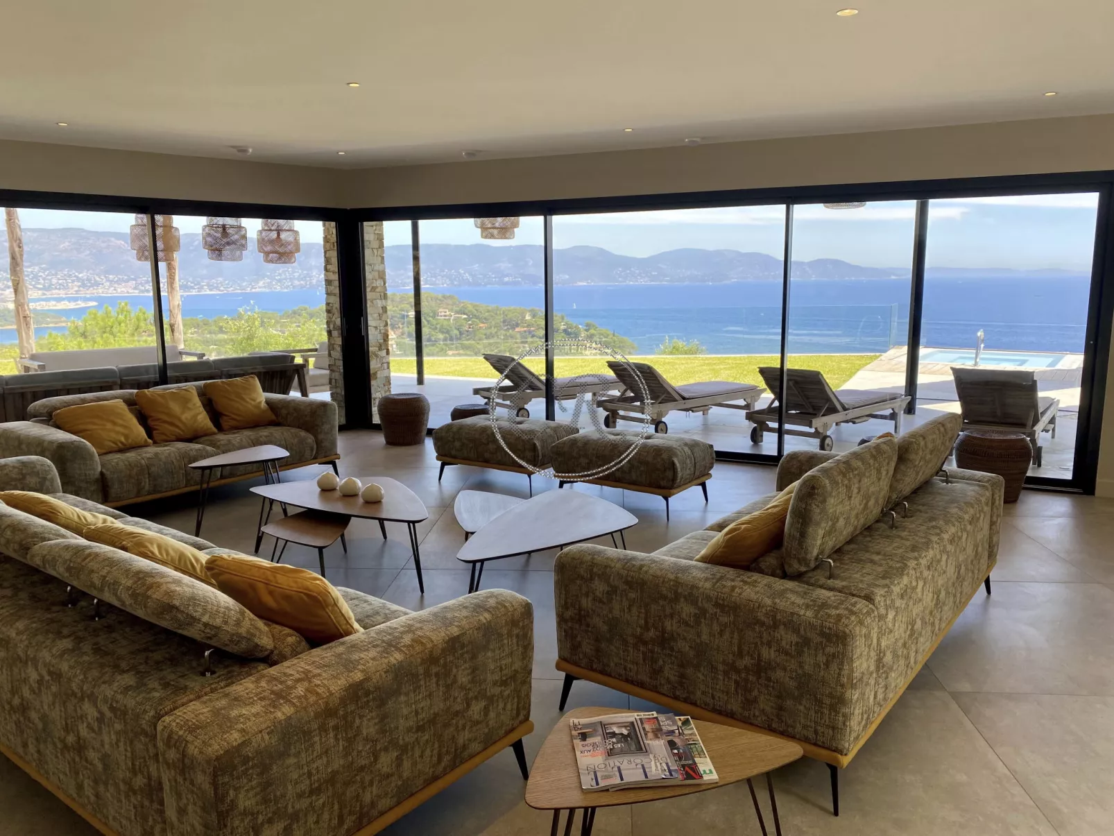 Außergewöhnliche Villa am Cap Bénat-Inside