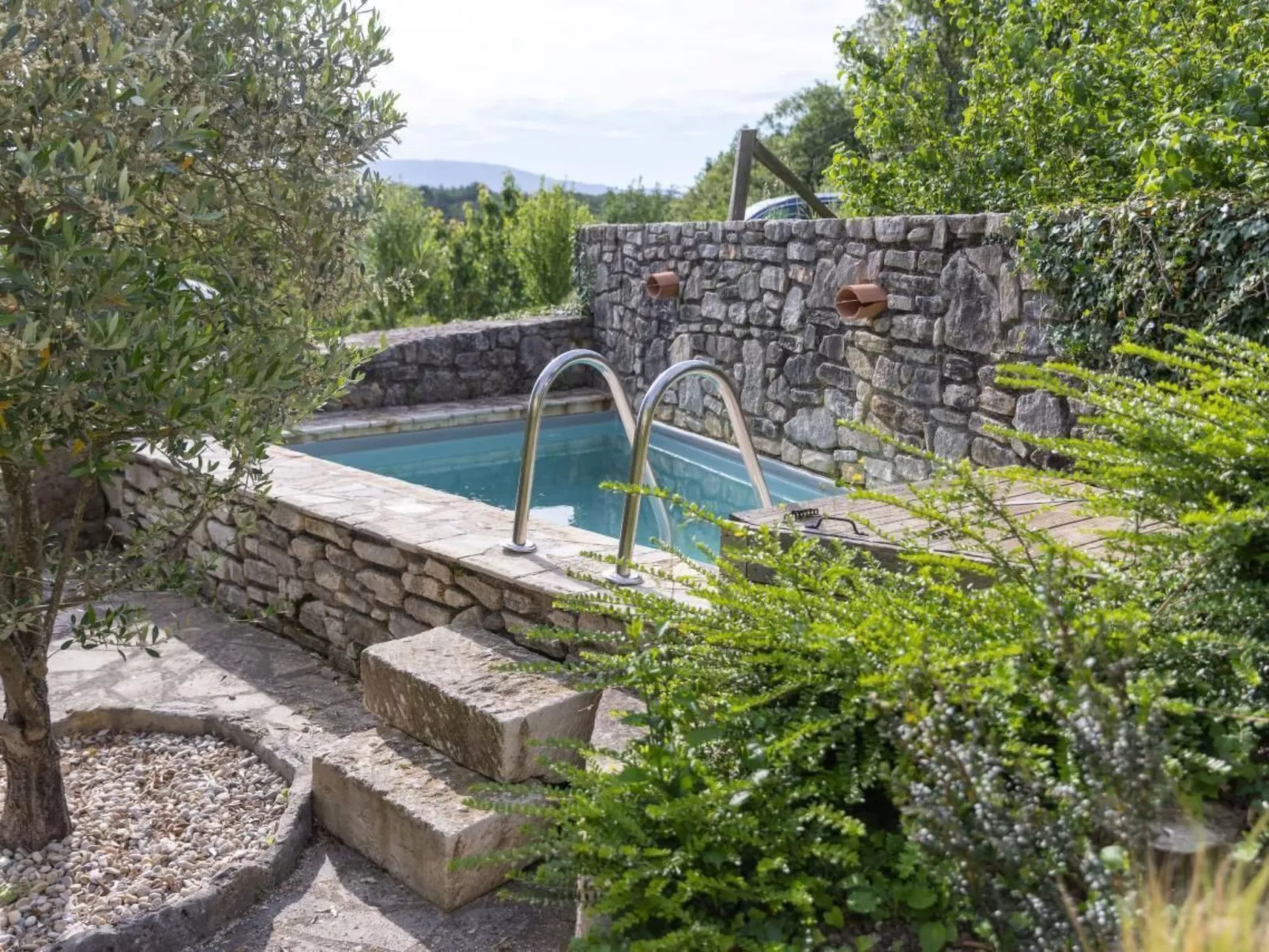 Clos de l'Olivier-Draußen