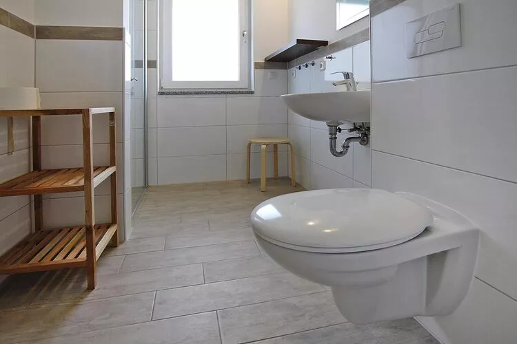 Apartment Hafenflair / Haus 5 OG-Wohnung 19 1-3 Personen-Bathroom