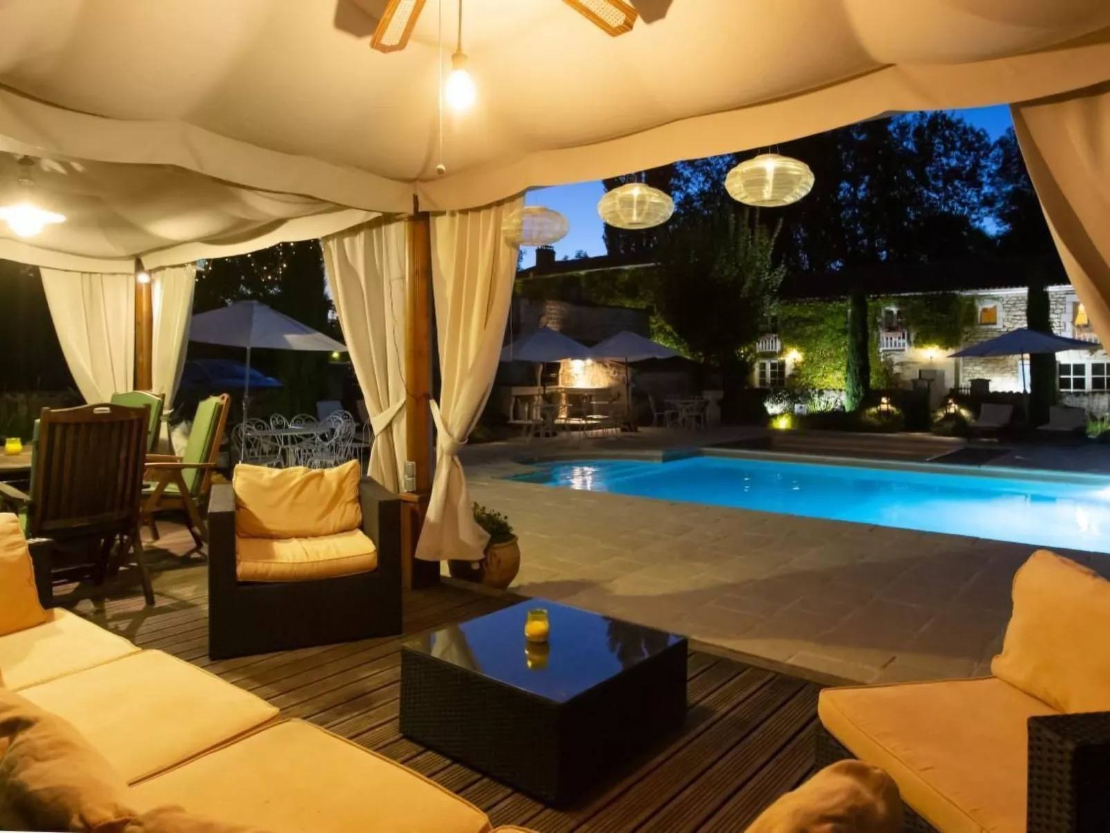 Le Petit Moulin - Feriendomizil mit beheiztem Pool-Dedans