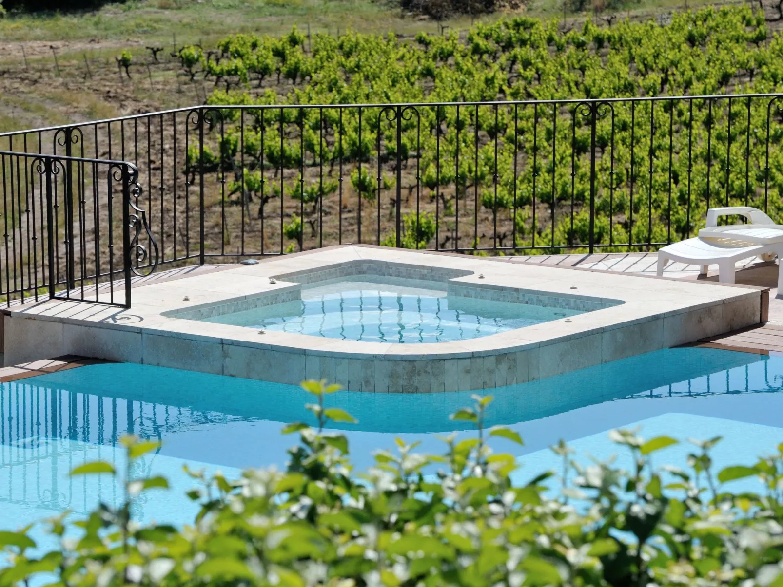 Gemütliches Studio inmitten von Weinbergen und Olivenbäumen-Draußen