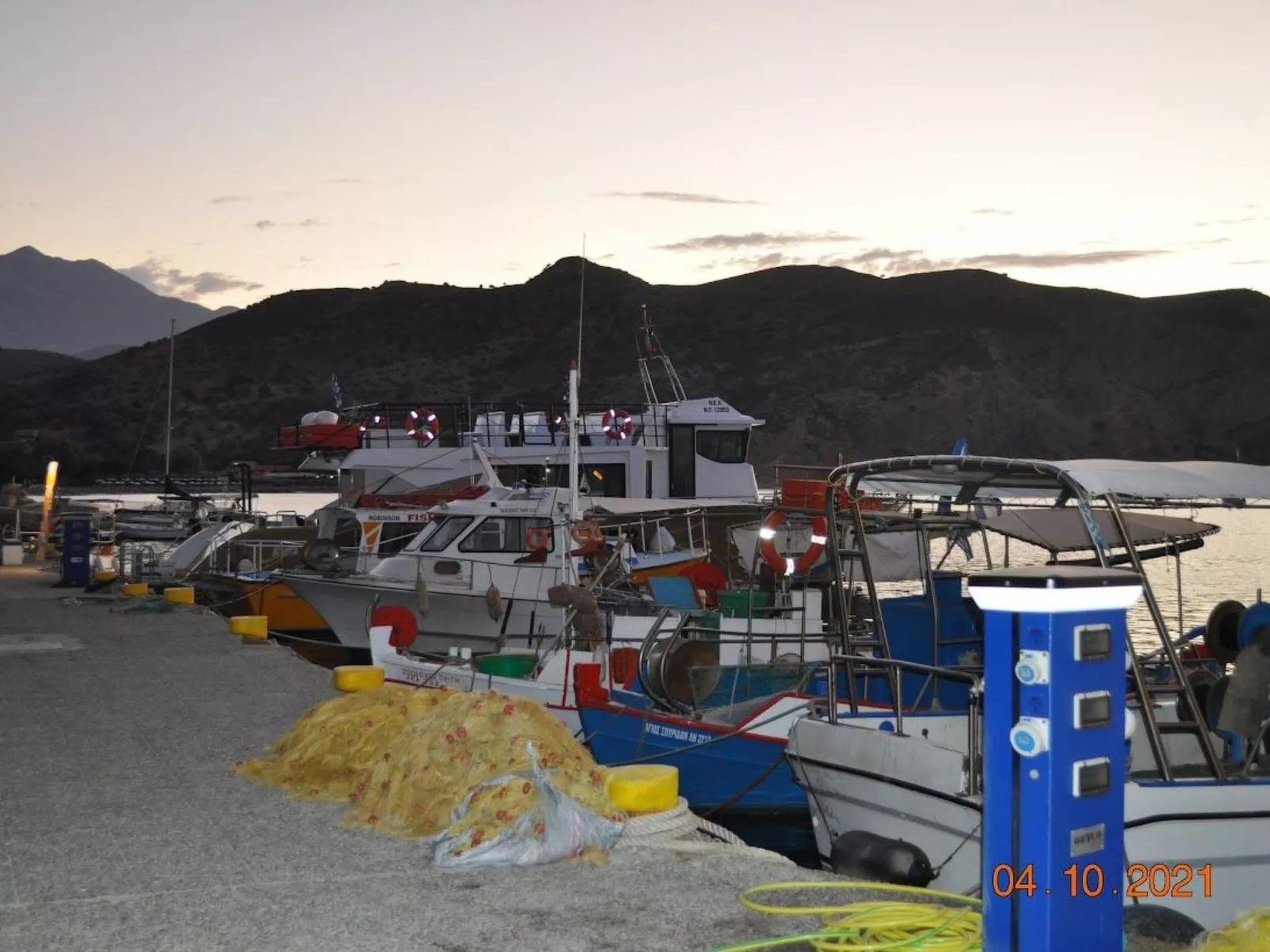 Mit Privatpool für 12 Personen in Agia Galini, Kreta-Image-tags.info