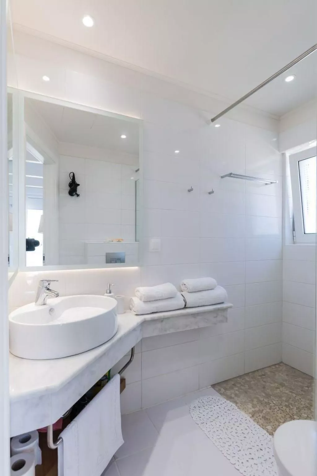 White Villas BV-Inside