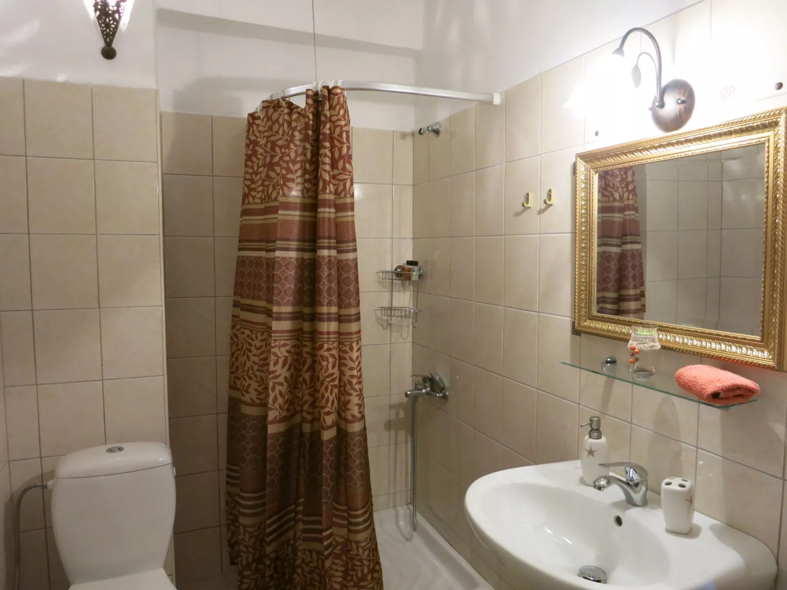 In Pefki mit Terrasse und Grill-Dedans