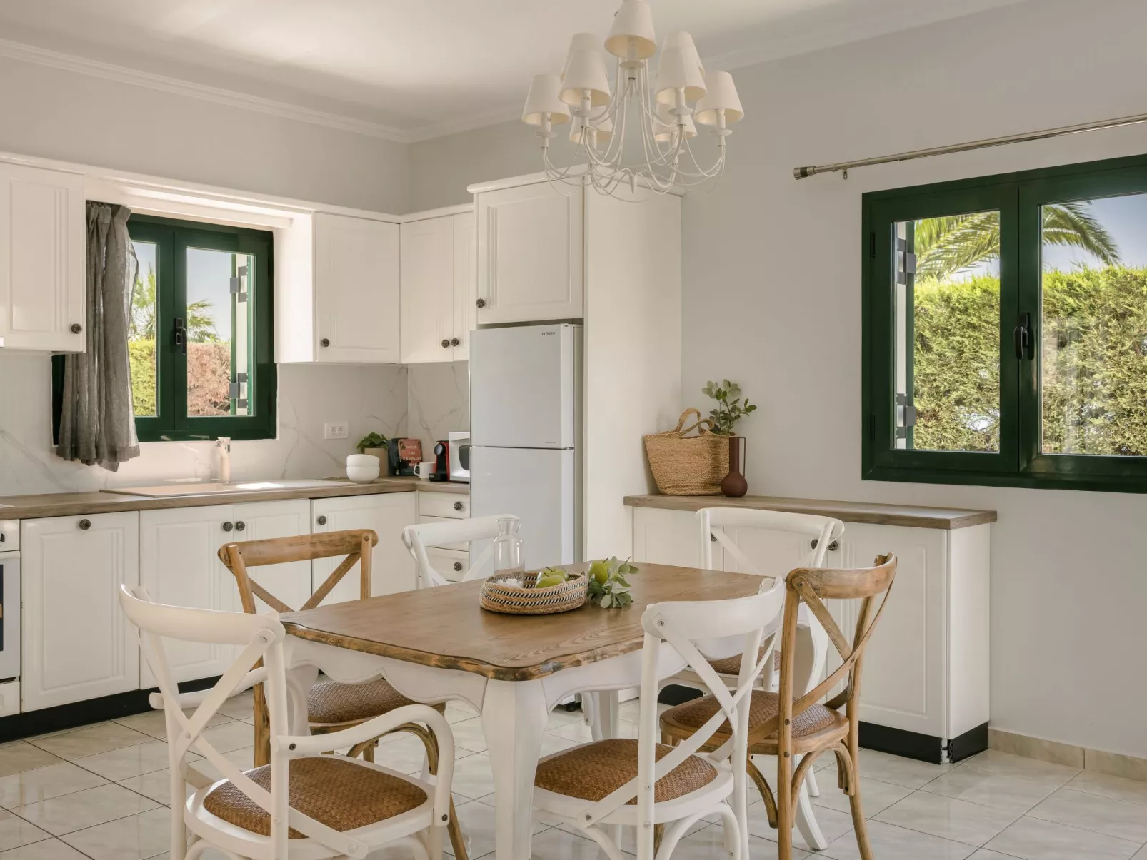 Ferienvilla "Seaspray" mit Blick auf das Wasser-Dedans