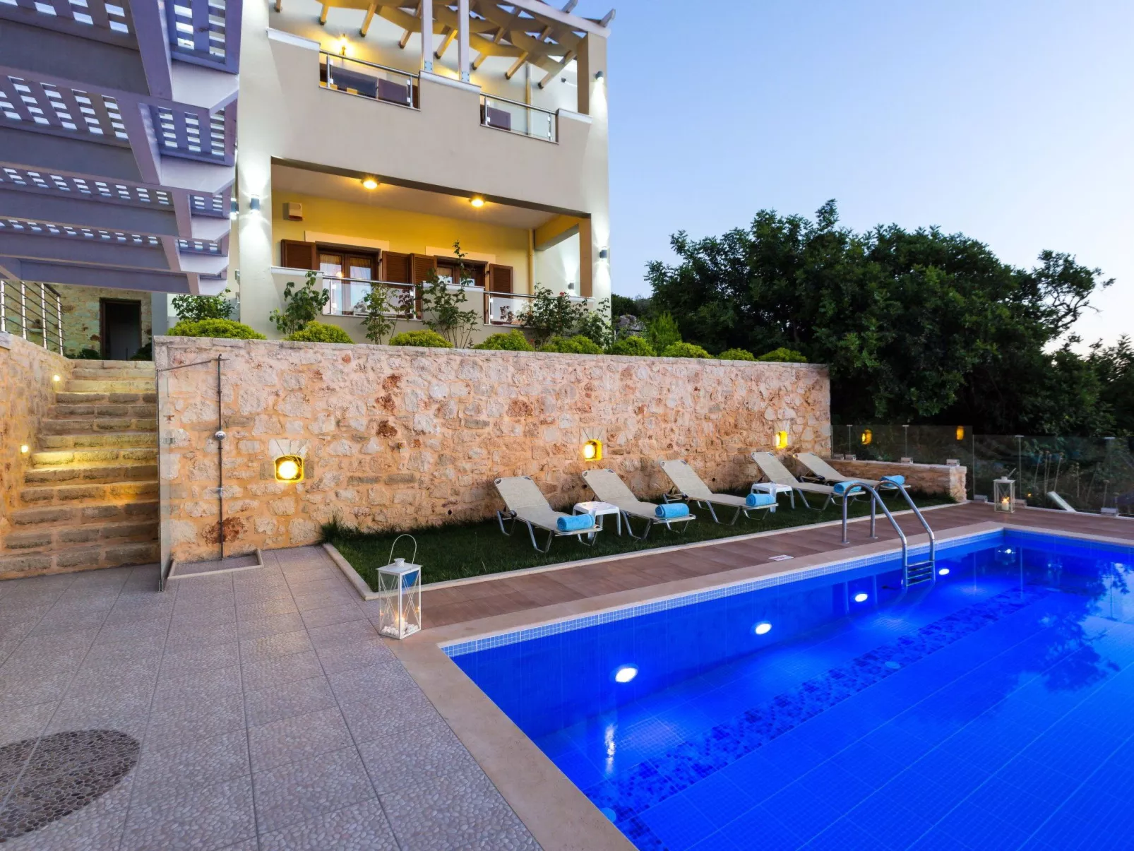 Villa "Kampos" mit eigenem Pool-Draußen