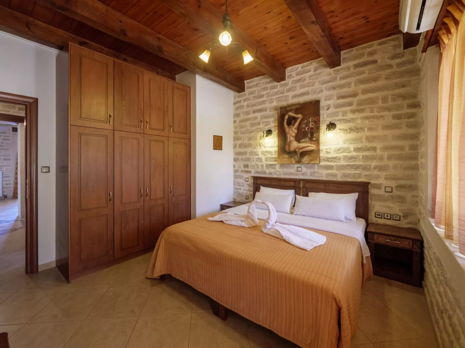 Familienfreundliche Villa mit Pool, BBQ, Kinderbereich-Inside