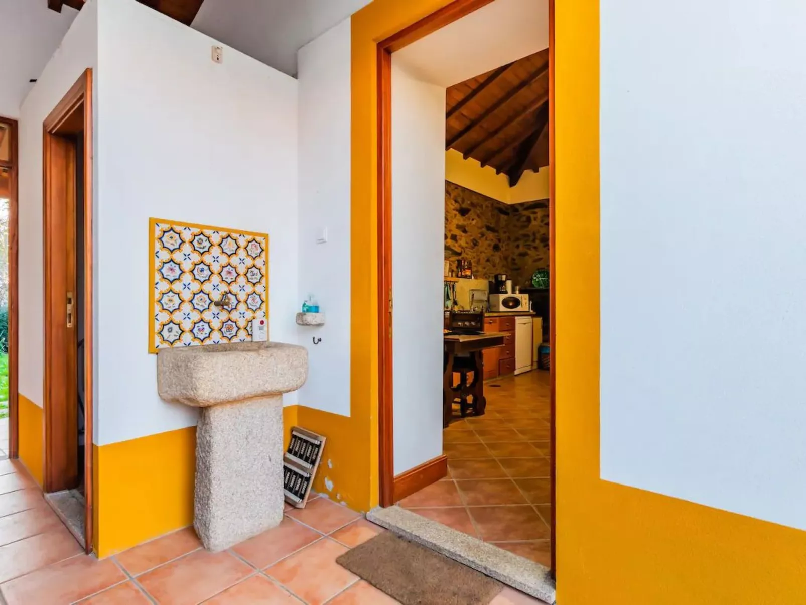 Mit Garten, Grill und Terrasse-Dedans