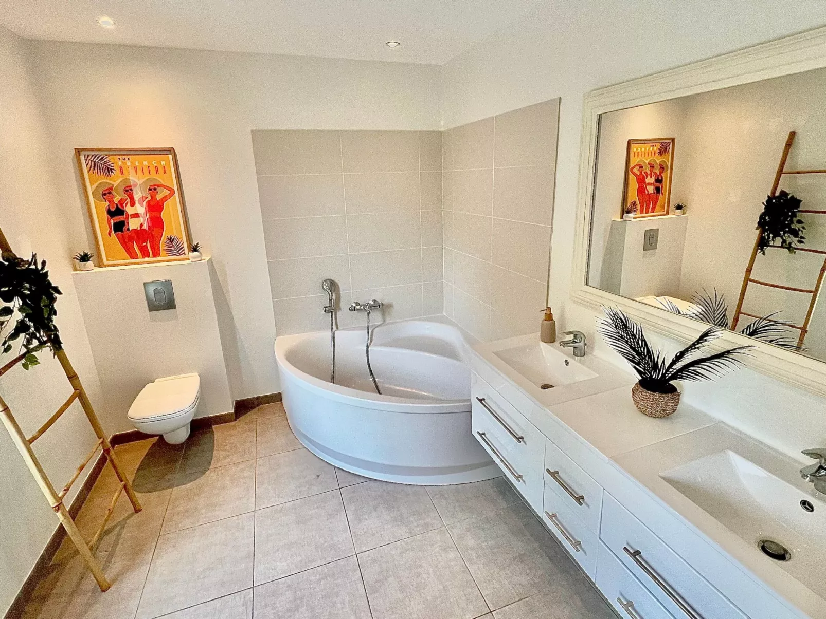 Ferienvilla "La Villa Blanche" (Die weiße Villa)-Dedans