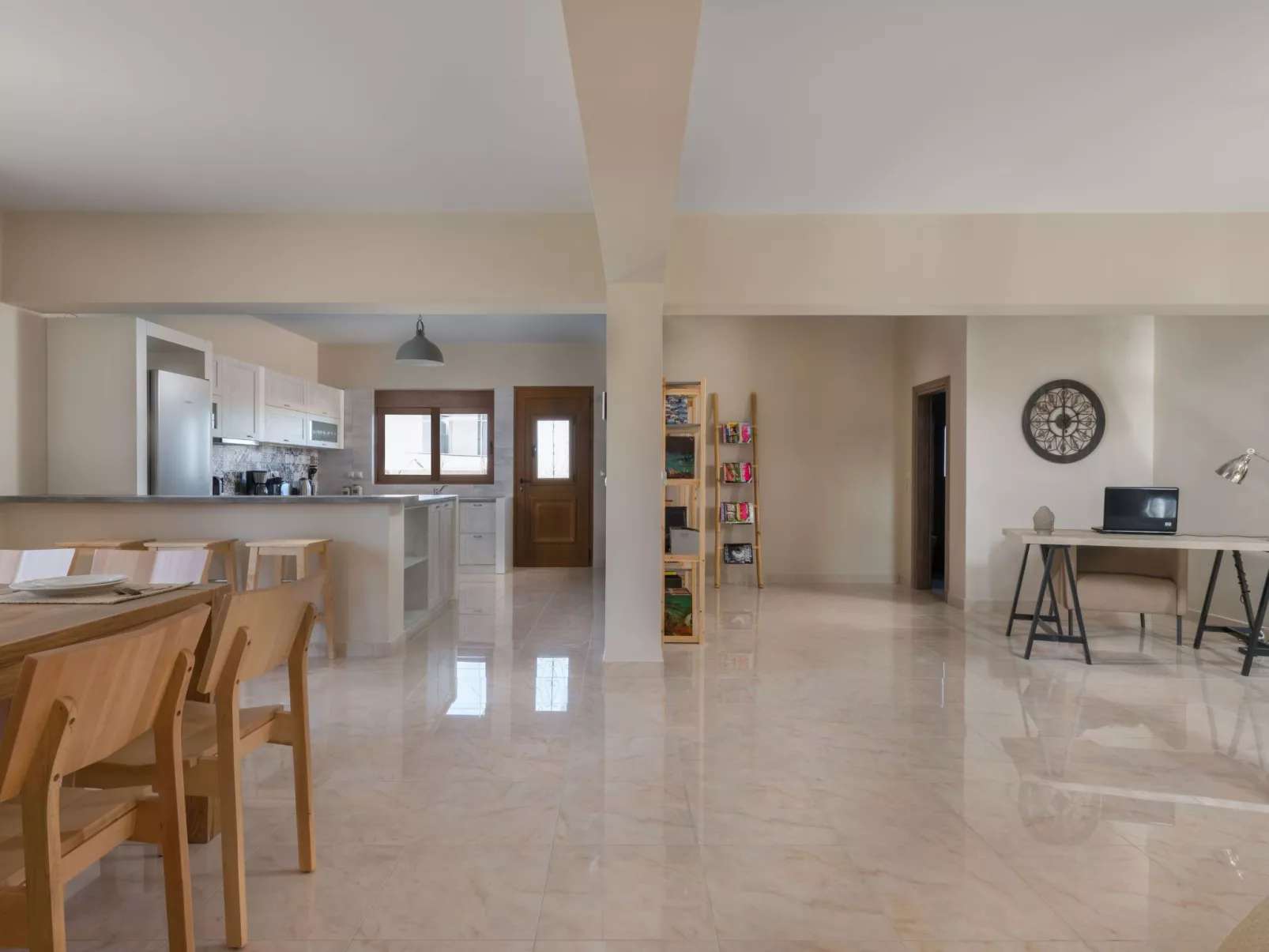 Geräumige Villa Evelyn für 10 Personen mit Pool-Image-tags.info