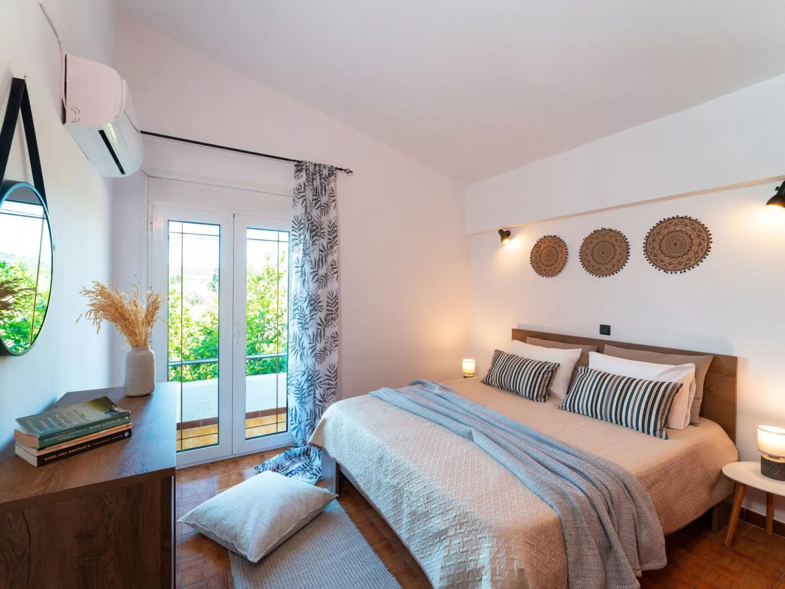 Ixian Bliss Pool Villa-Image-tags.info