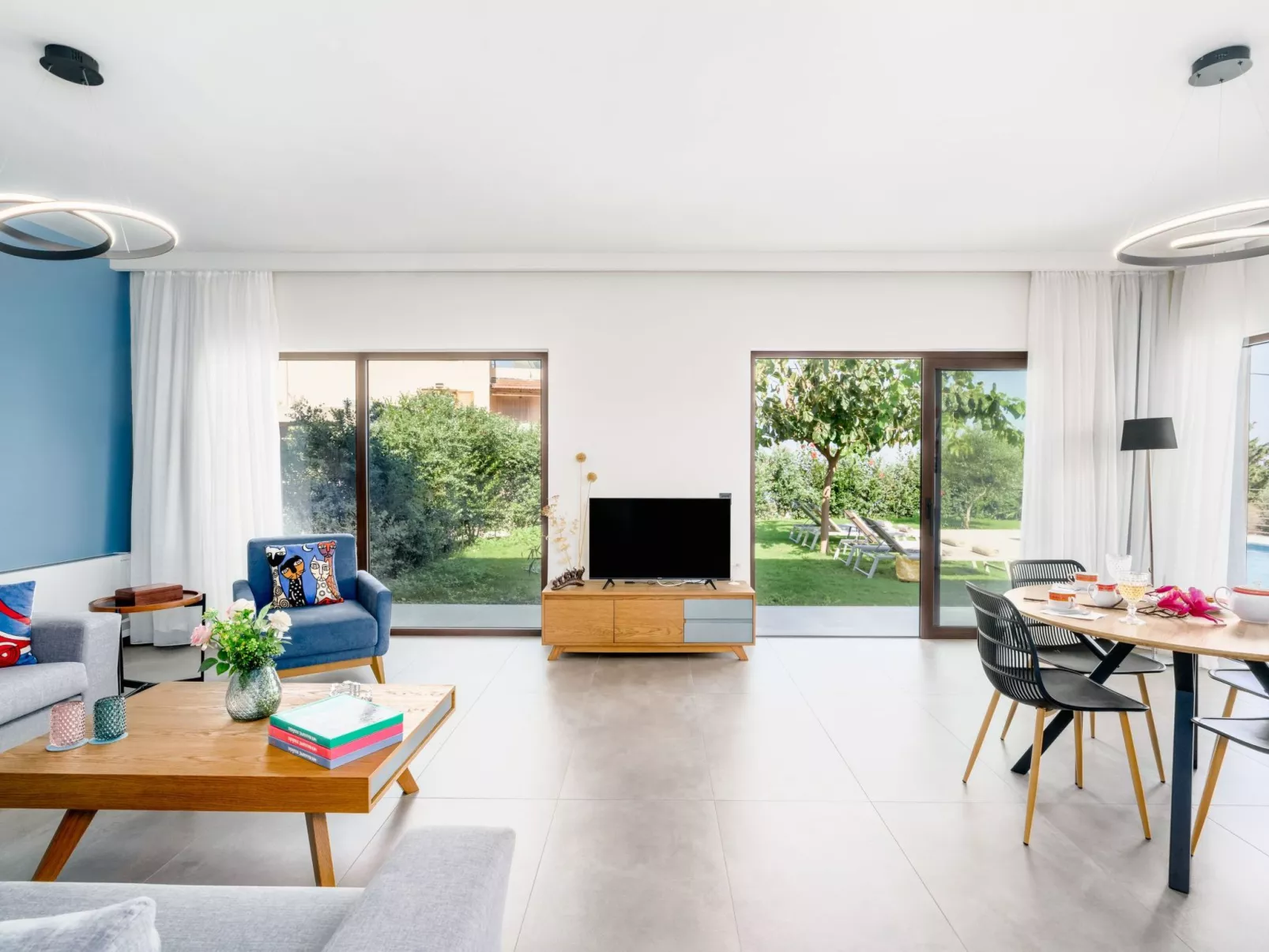 Villa Fos - Privater Pool, Eleganz und Meerblick-Image-tags.info