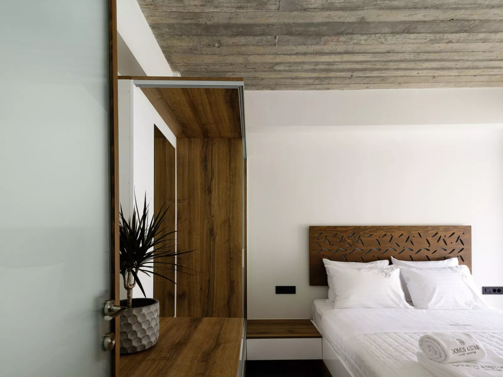 "Domus Aestas Myrtia"-Inside