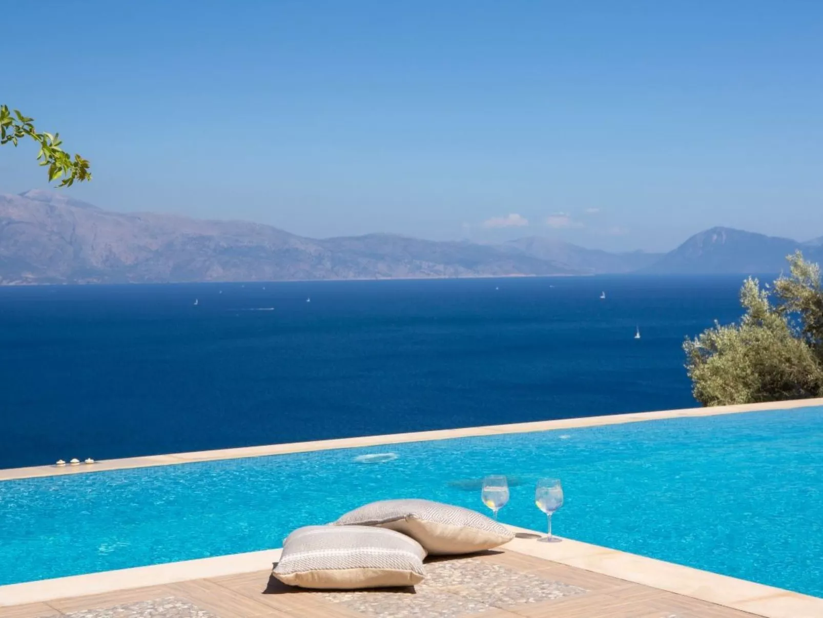 Villa Lilaea-Outside