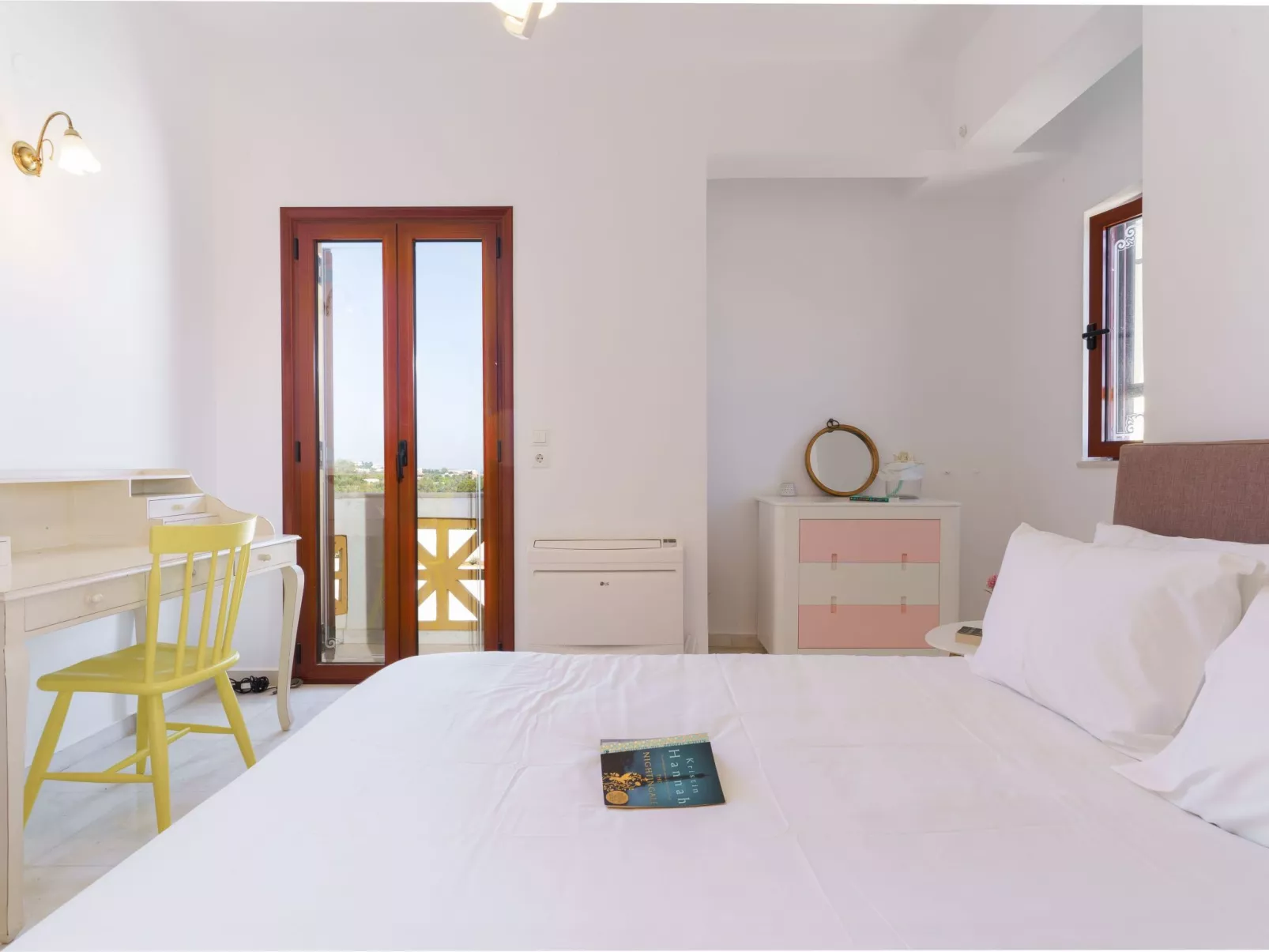 Villa mit Meerblick und privatem Pool, BBQ 1,5km vom Strand entfernt-Drinnen