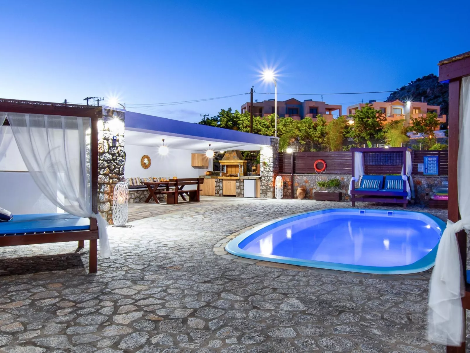 Villa Maripaul im Dorf Pefki-Dehors