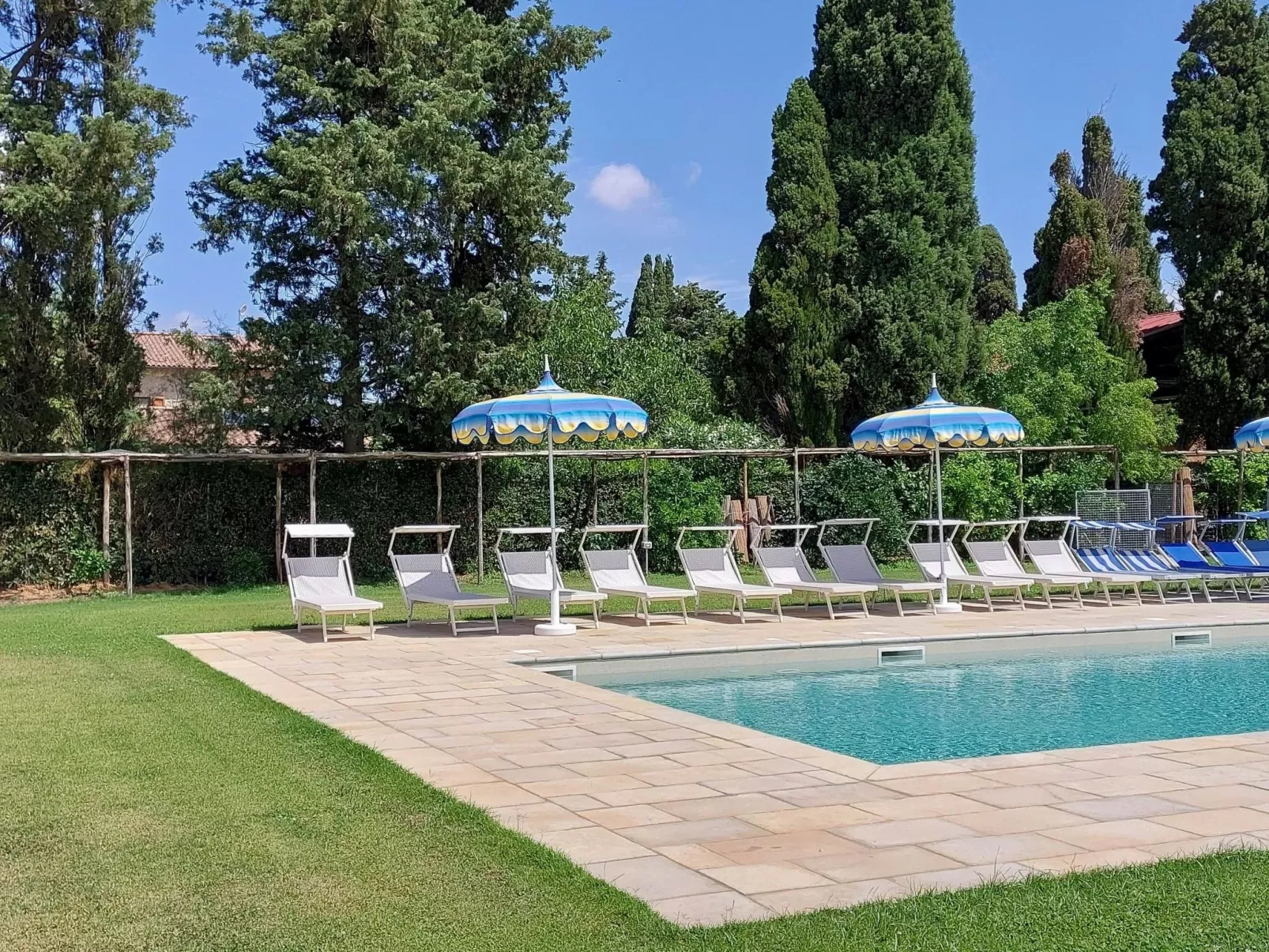 Melo Peperosa' Wohnung mit Terrasse-Image-tags.info