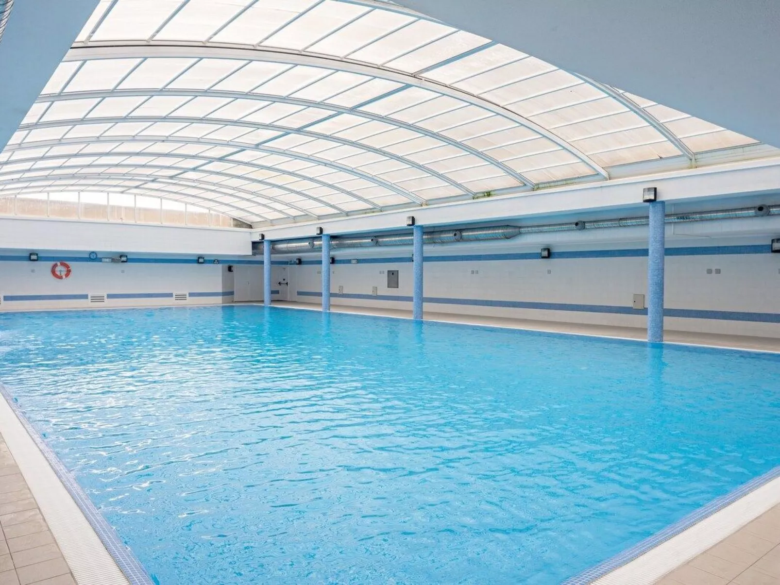 Meerblick First Line mit 2 Pools 1-Draußen