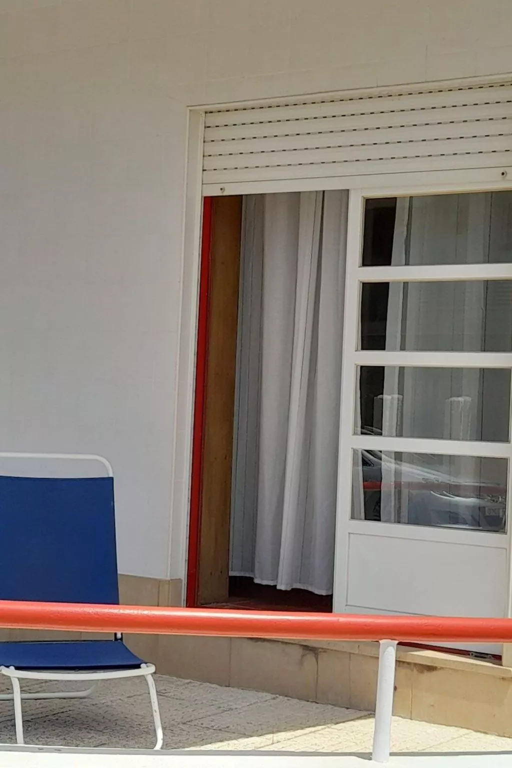 Zärtliche Momente in dieser gemütlichen Wohnung-Draußen