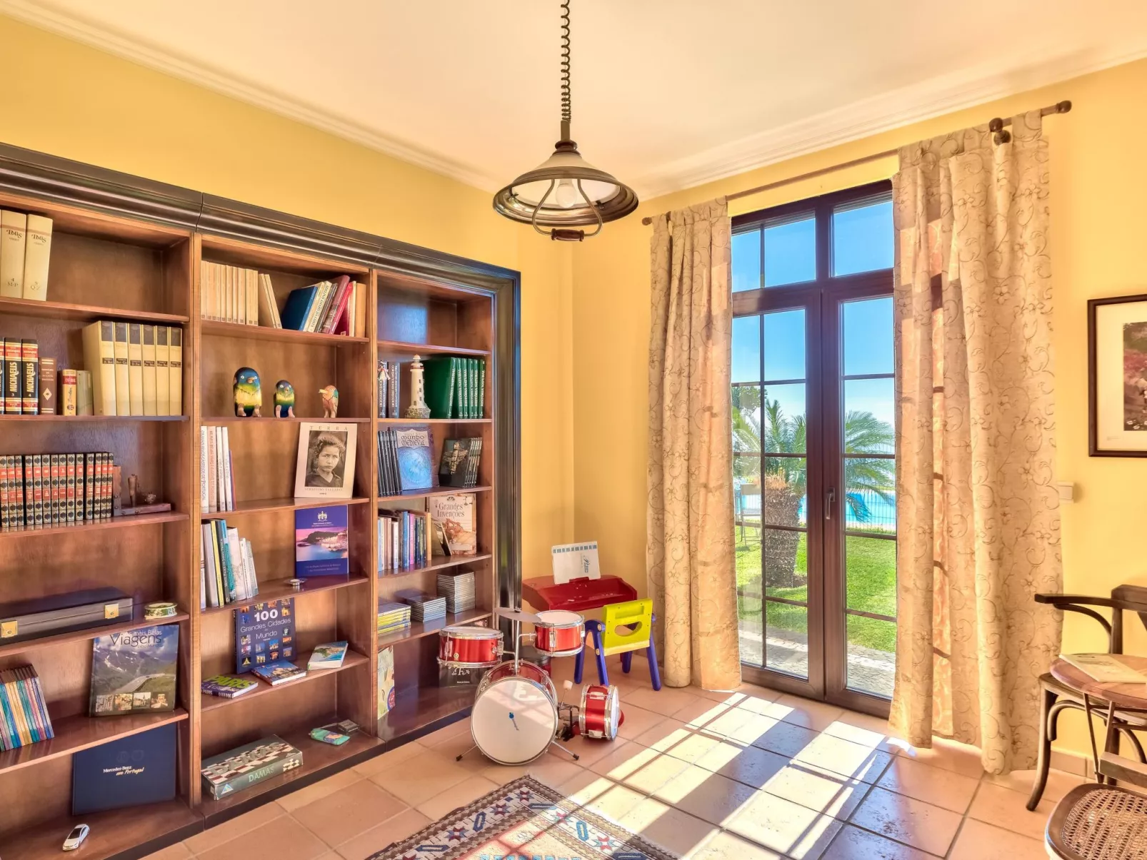 Königliche Villa Amores-Dedans