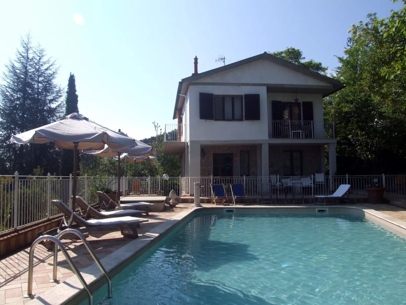 Villa 'Castagno' mit Pool-Draußen