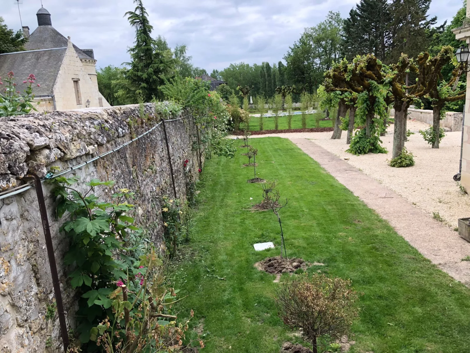 Cottage Parc 70m2 mit Pool in Azay le rideau-Draußen