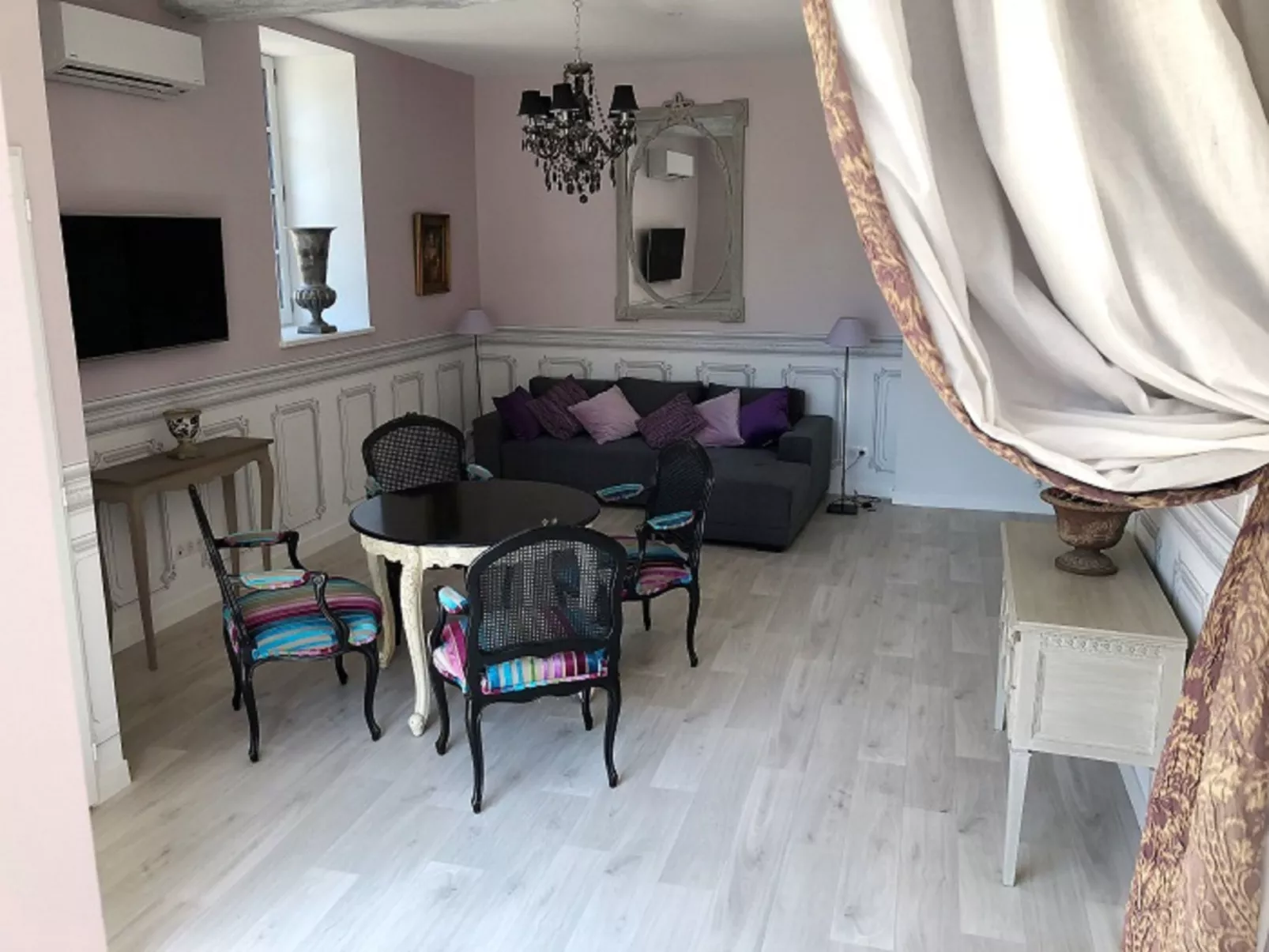 Cottage du Château duplex 90m2 mit Pool Azay le rideau-Drinnen